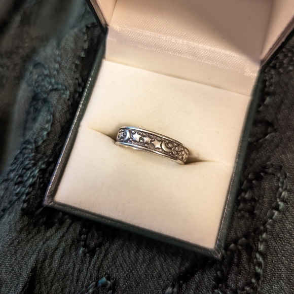 Jewelry - Celestial Moon and Stars Night Sky Sterling Silver Band Style Ring, Size 5/6
